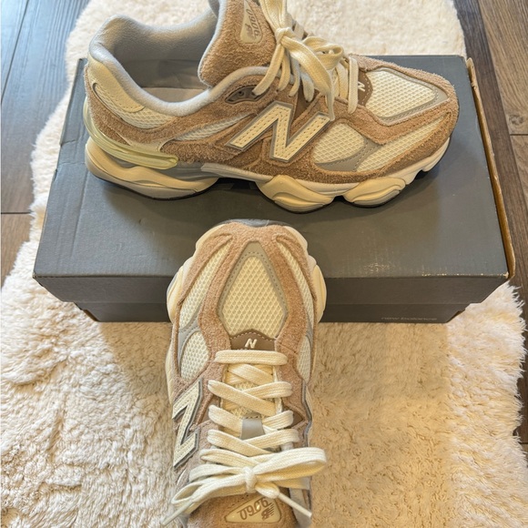 New Balance9060 'Driftwood Stone Pink Sea Salt' - Picture 11 of 13